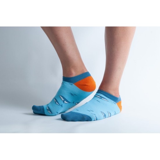 Doris & Dude Bamboo Trainer Socks Whales Blue